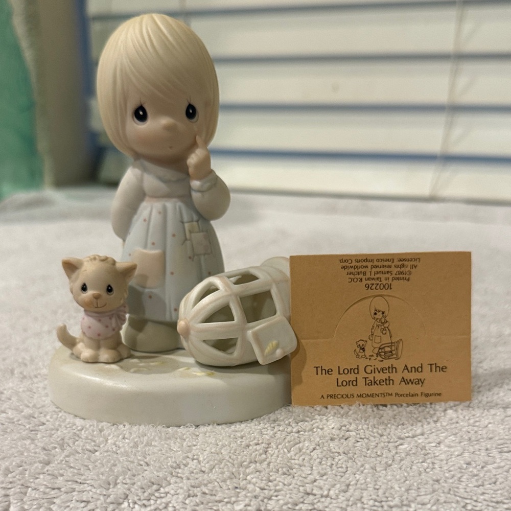 Precious Moments Blonde Girl with Cat Figurine